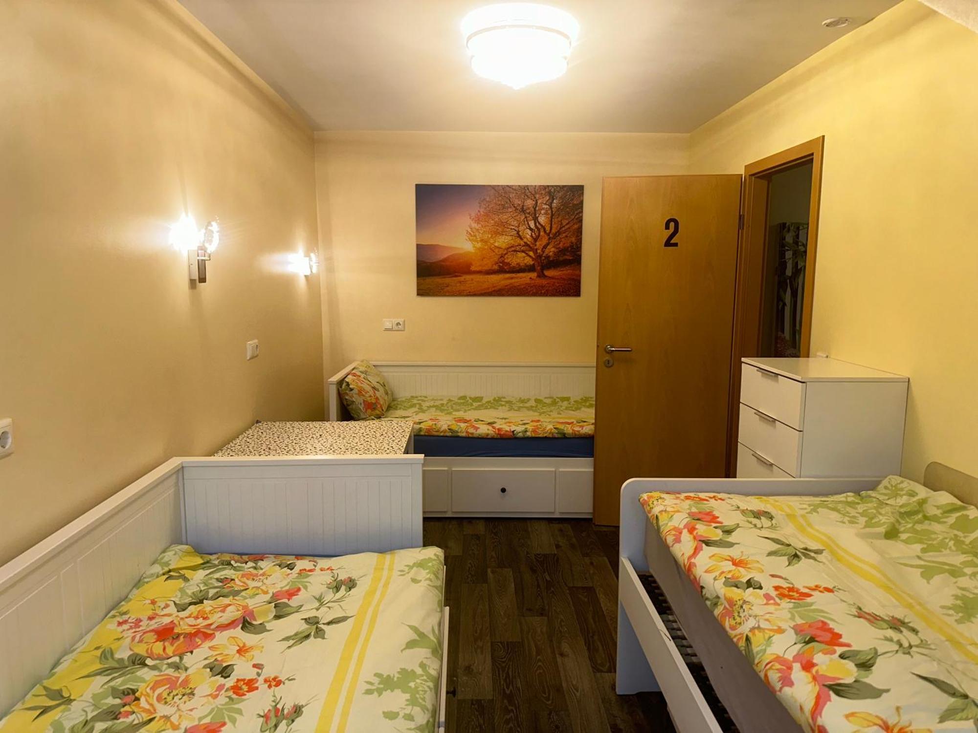 Modernes 3 Mit 5 Schlafzimmer 8 Einzelne Betten * Dortmund