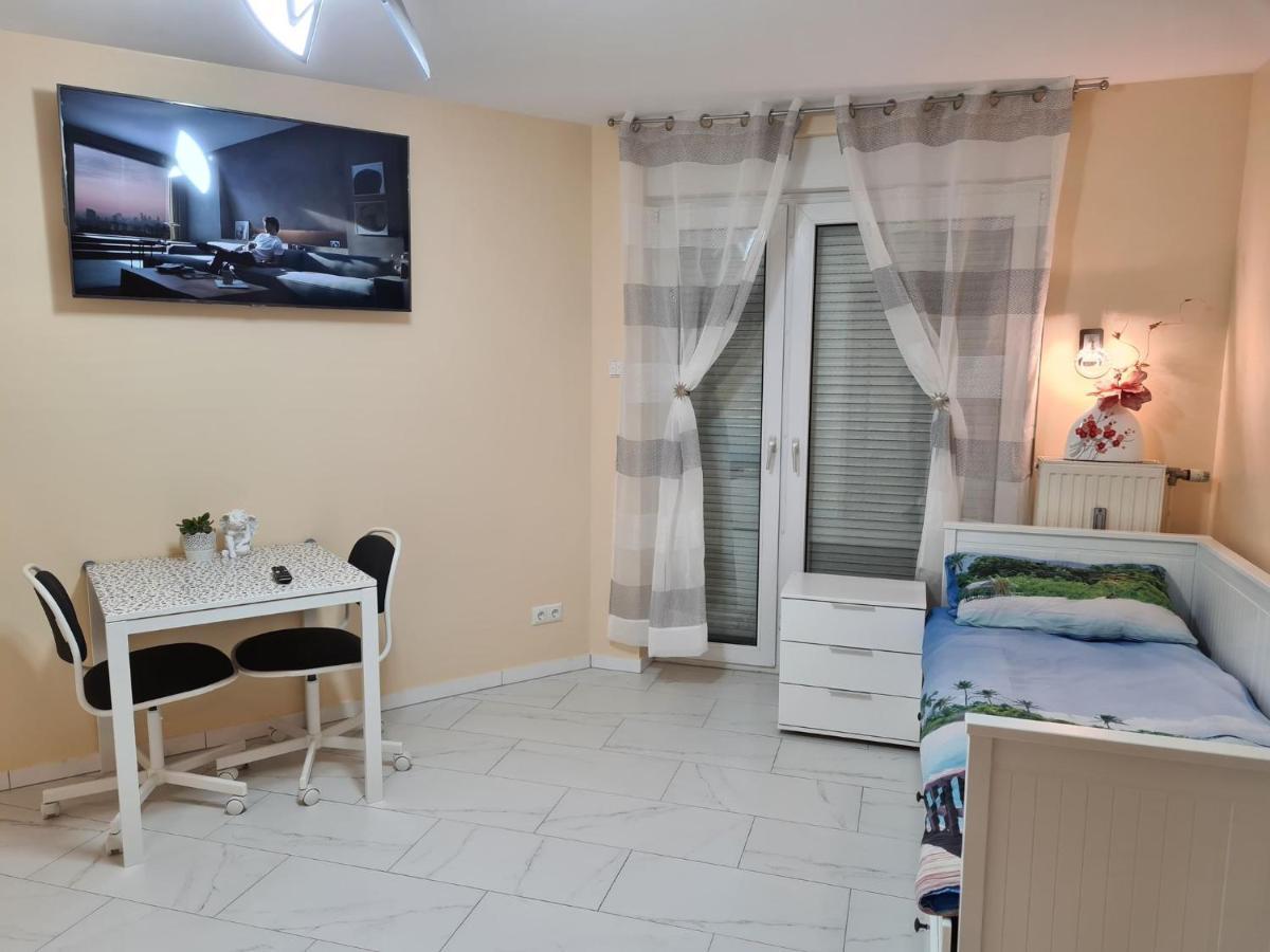 Modernes 3 Mit 5 Schlafzimmer 8 Einzelne Betten Apartment Dortmund