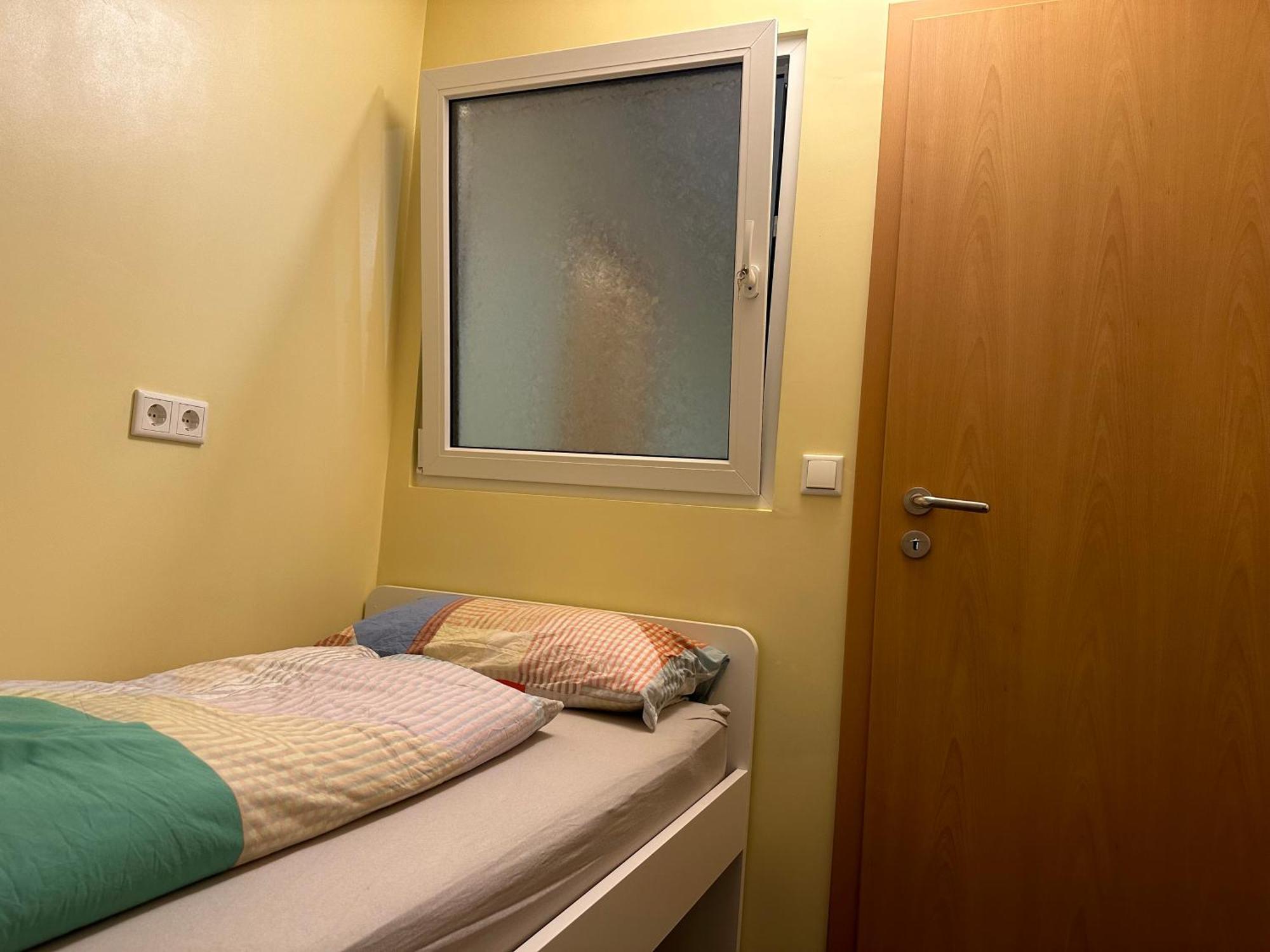 Modernes 3 Mit 5 Schlafzimmer 8 Einzelne Betten Apartment