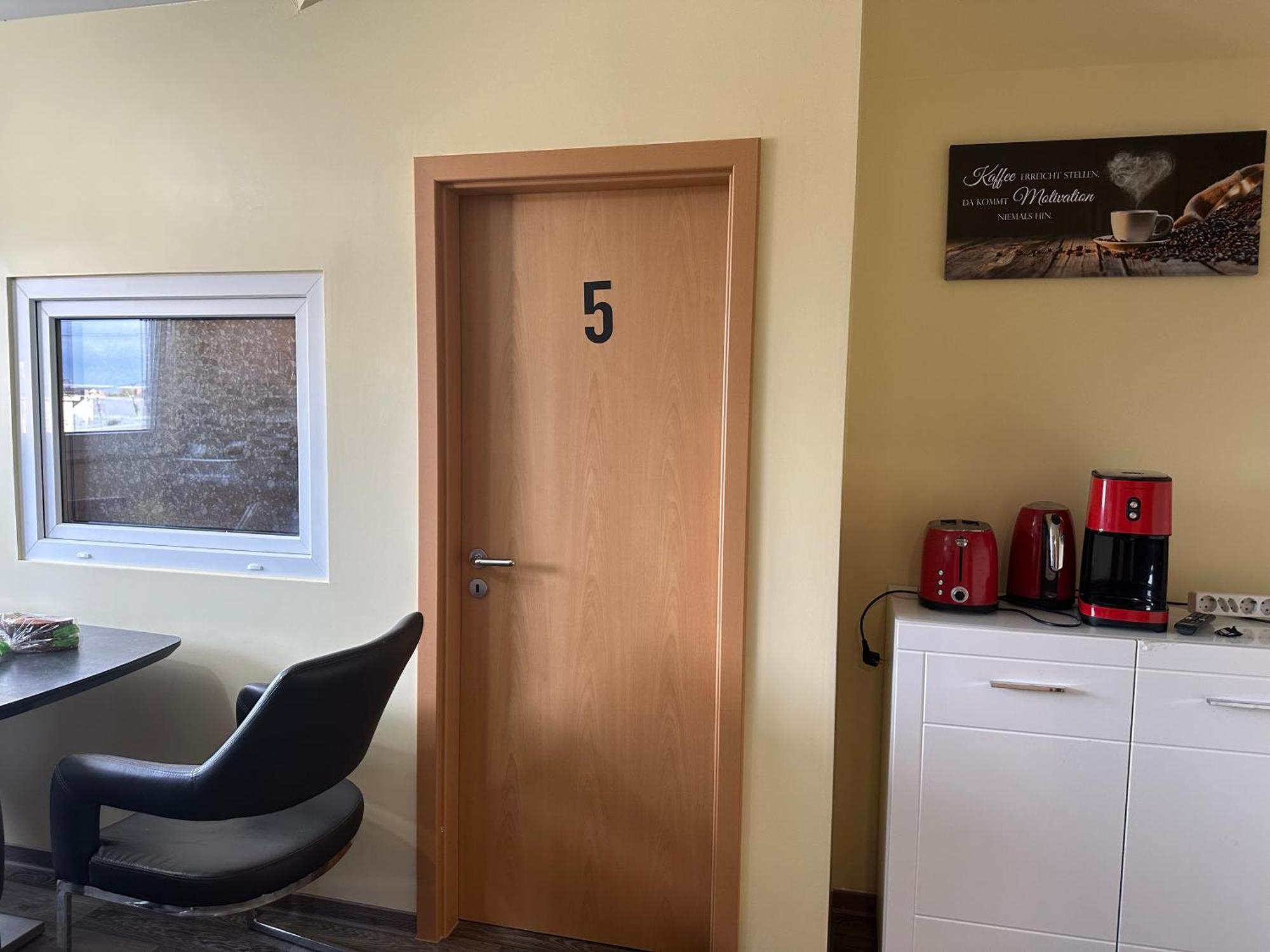 Apartment Modernes 3 Mit 5 Schlafzimmer 8 Einzelne Betten *